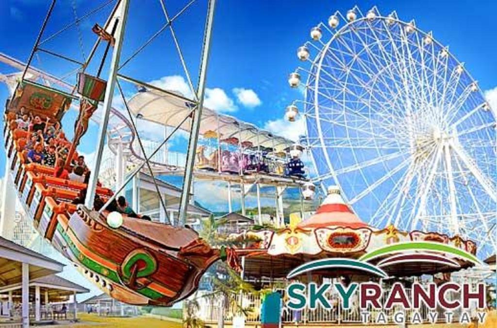 Blowing In The Wind - Lake View Apartments Tagaytay City Oda fotoğraf