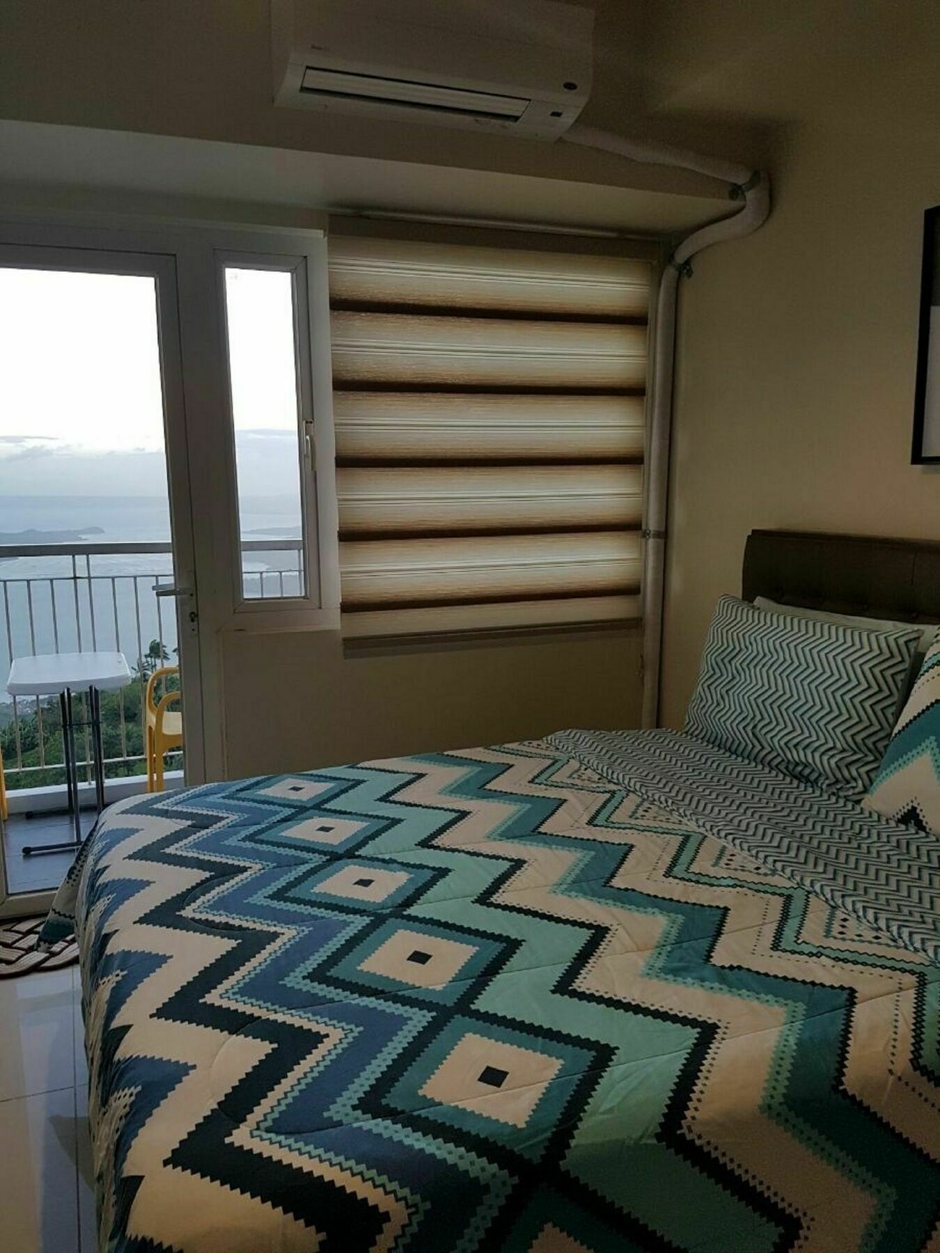 Blowing In The Wind - Lake View Apartments Tagaytay City Dış mekan fotoğraf